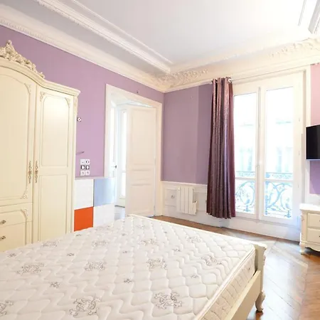 Spacious And Elegant Apt In Paris *