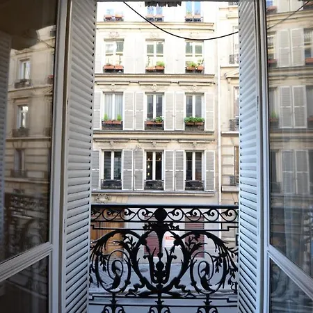 Spacious And Elegant Apt In Paris *